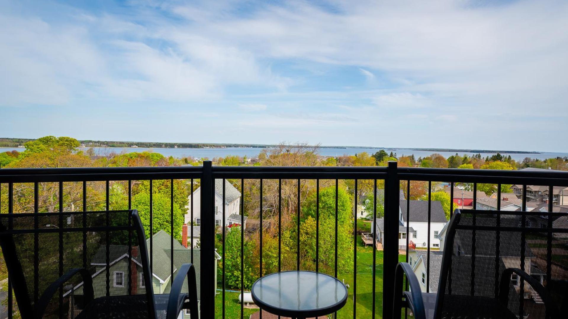 Hotel Shediac Exteriör bild